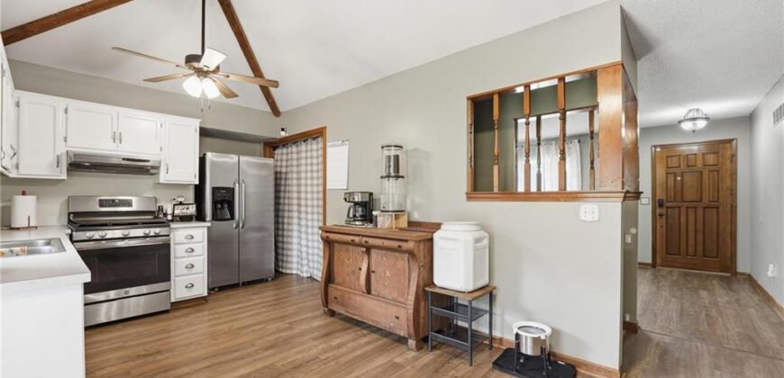 8035 N Garfield Avenue, Kansas City, MO 64118