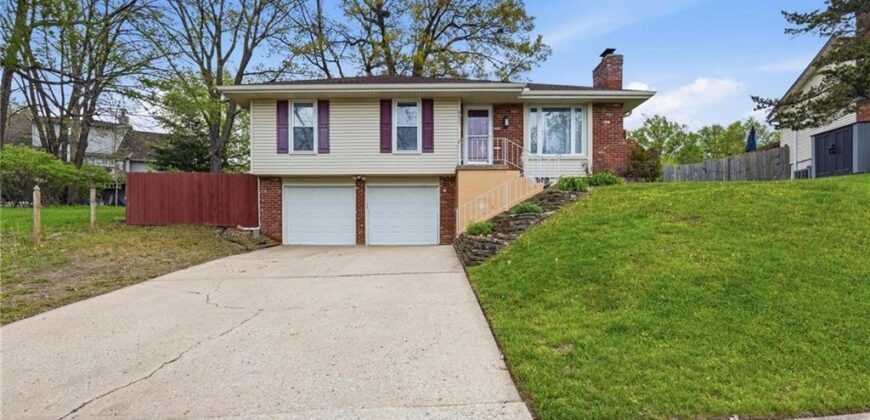 8035 N Garfield Avenue, Kansas City, MO 64118