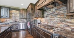 10509 N Hedges Avenue, Kansas City, MO 64157