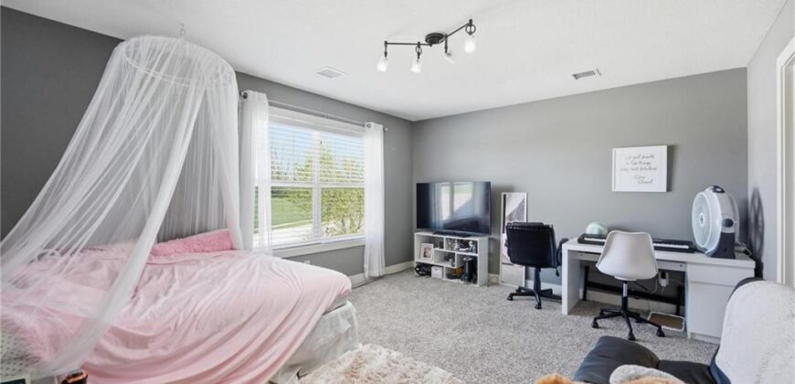 10509 N Hedges Avenue, Kansas City, MO 64157