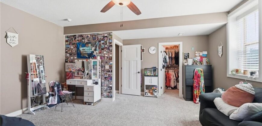 10509 N Hedges Avenue, Kansas City, MO 64157