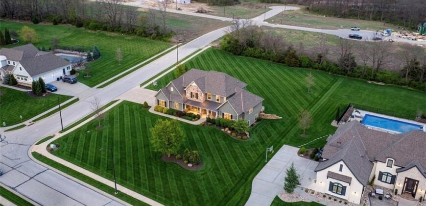 10509 N Hedges Avenue, Kansas City, MO 64157