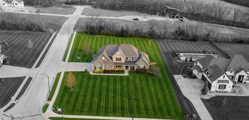 10509 N Hedges Avenue, Kansas City, MO 64157