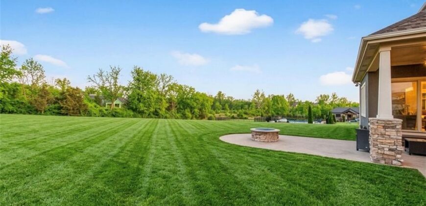 10509 N Hedges Avenue, Kansas City, MO 64157