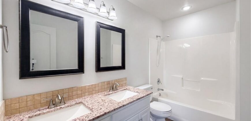 1105 Fox Run Trail, Platte City, MO 64079