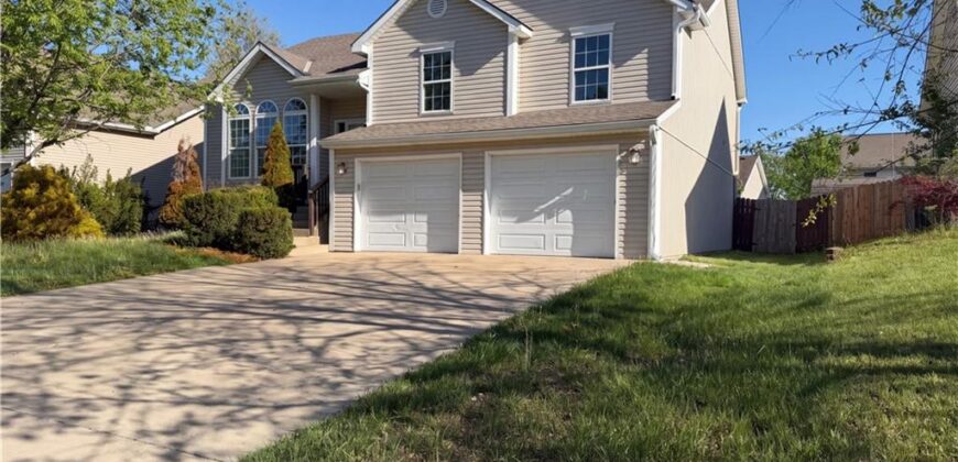 1105 Fox Run Trail, Platte City, MO 64079