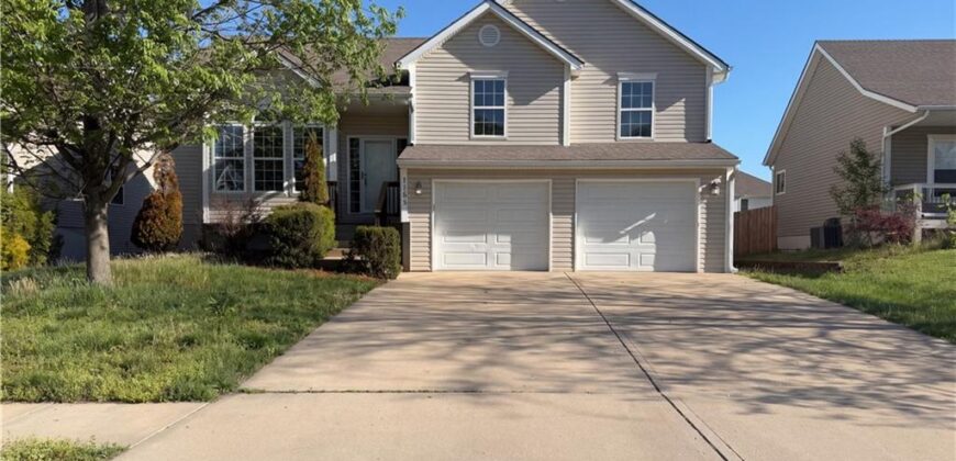 1105 Fox Run Trail, Platte City, MO 64079