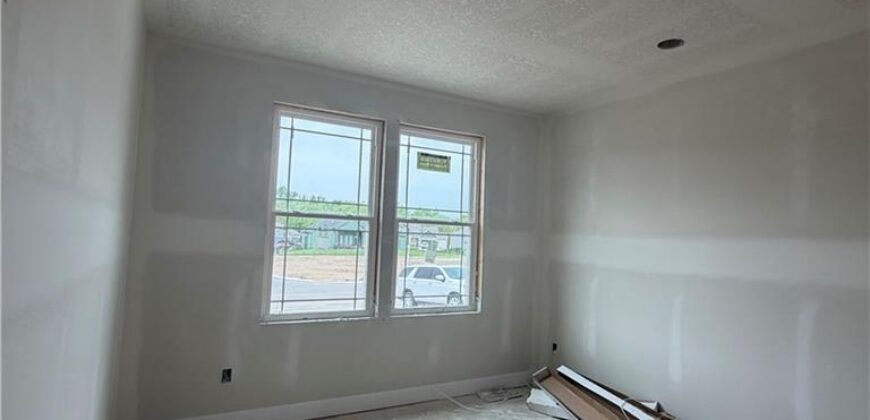 2351 Foxtail Drive, Kearney, MO 64060