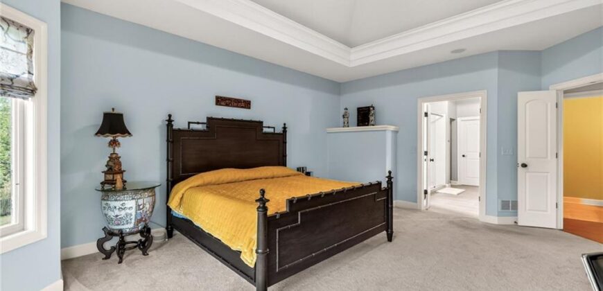 8829 N Glenwood Avenue, Kansas City, MO 64157