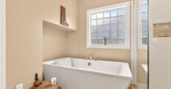 8829 N Glenwood Avenue, Kansas City, MO 64157