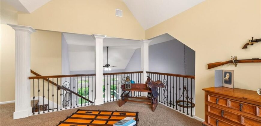 8829 N Glenwood Avenue, Kansas City, MO 64157