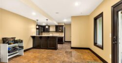 8829 N Glenwood Avenue, Kansas City, MO 64157