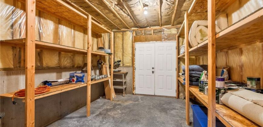 8829 N Glenwood Avenue, Kansas City, MO 64157