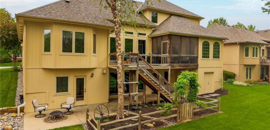 8829 N Glenwood Avenue, Kansas City, MO 64157