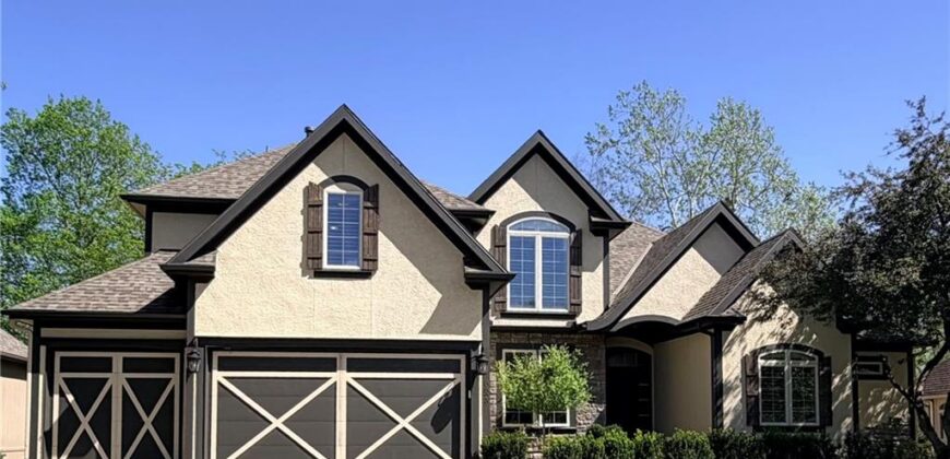 8829 N Glenwood Avenue, Kansas City, MO 64157