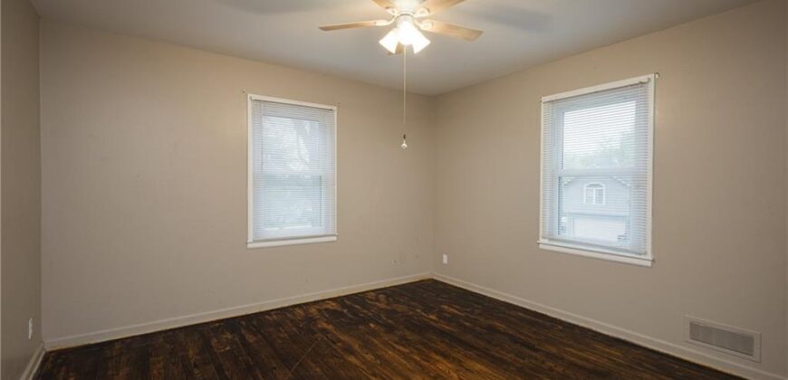 111 WALLER Avenue, Excelsior Springs, MO 64024