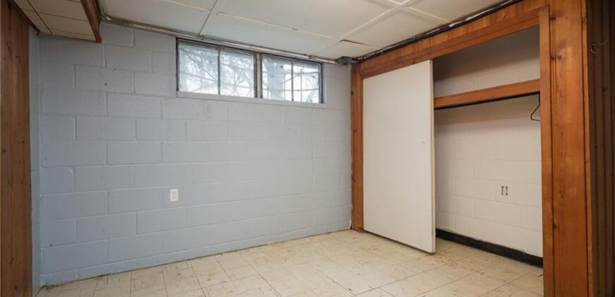 111 WALLER Avenue, Excelsior Springs, MO 64024
