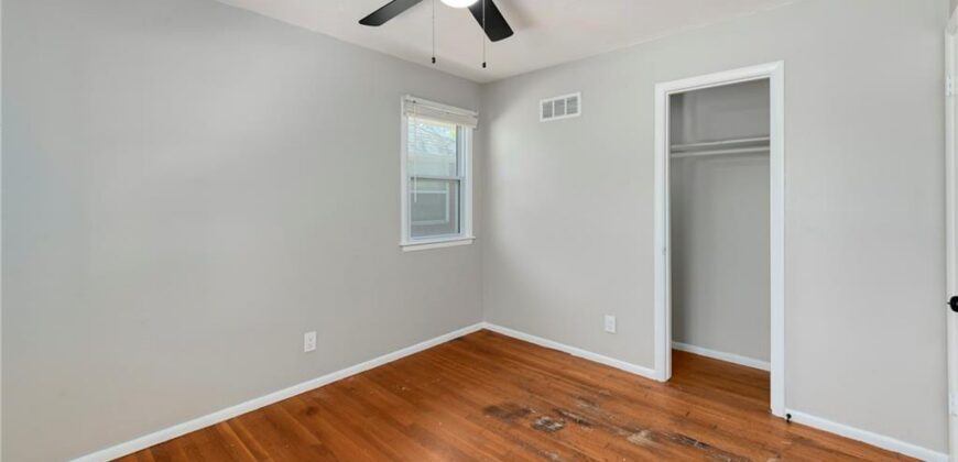 8746 N Troost Avenue, Kansas City, MO 64155