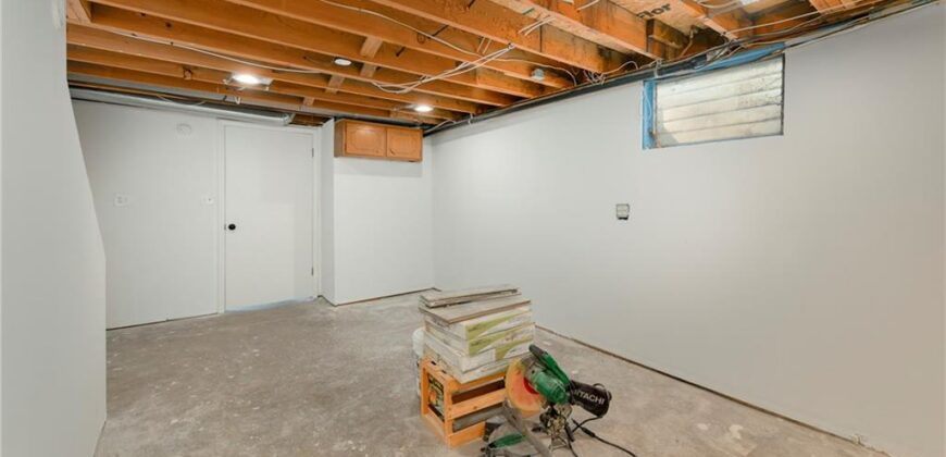 8746 N Troost Avenue, Kansas City, MO 64155