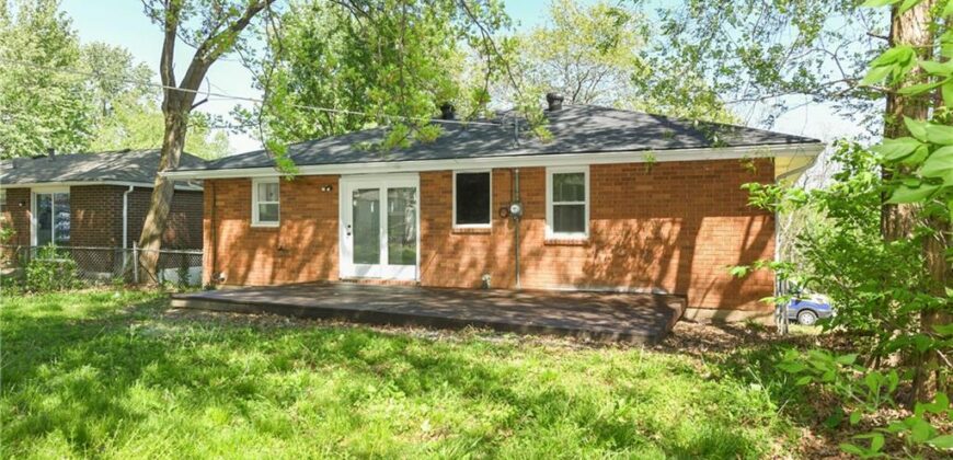 8746 N Troost Avenue, Kansas City, MO 64155