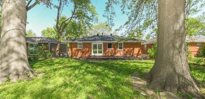 8746 N Troost Avenue, Kansas City, MO 64155