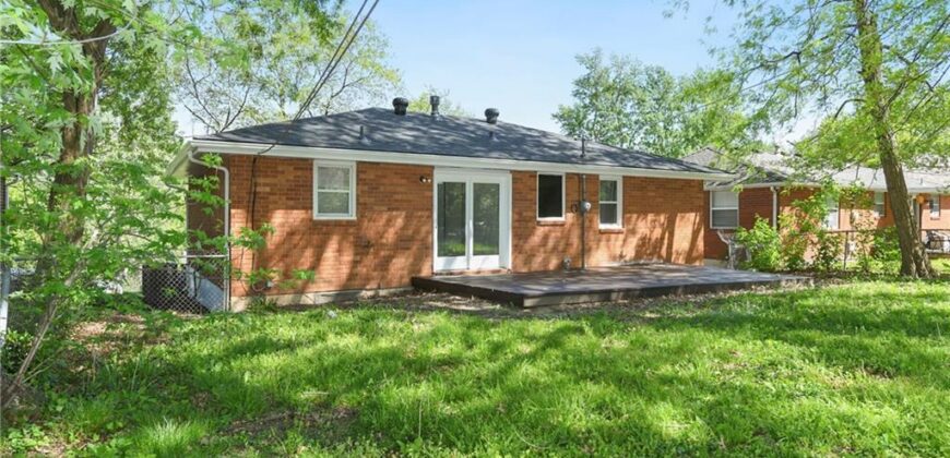 8746 N Troost Avenue, Kansas City, MO 64155