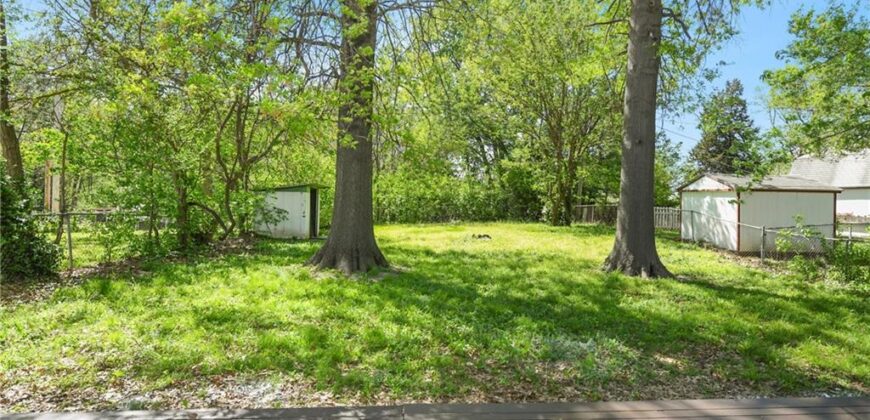 8746 N Troost Avenue, Kansas City, MO 64155