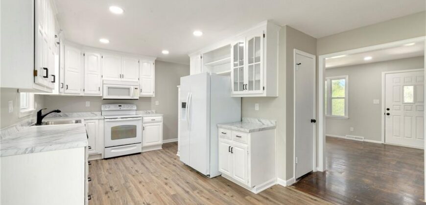 8746 N Troost Avenue, Kansas City, MO 64155