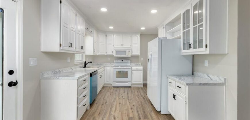 8746 N Troost Avenue, Kansas City, MO 64155