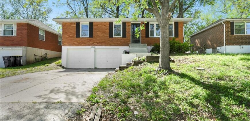 8746 N Troost Avenue, Kansas City, MO 64155