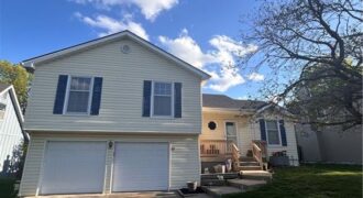 17 NW 102nd Terrace, Kansas City, MO 64155