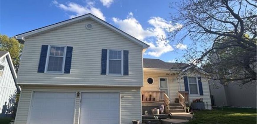17 NW 102nd Terrace, Kansas City, MO 64155