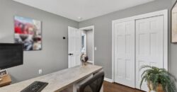 7810 NW Bluegrass Drive, Parkville, MO 64152