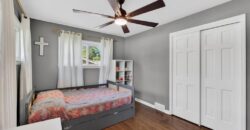 7810 NW Bluegrass Drive, Parkville, MO 64152