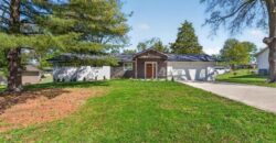 7810 NW Bluegrass Drive, Parkville, MO 64152