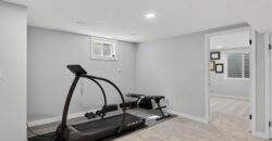 7810 NW Bluegrass Drive, Parkville, MO 64152