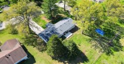 7810 NW Bluegrass Drive, Parkville, MO 64152