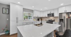 7810 NW Bluegrass Drive, Parkville, MO 64152