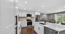 7810 NW Bluegrass Drive, Parkville, MO 64152