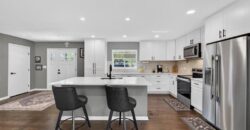 7810 NW Bluegrass Drive, Parkville, MO 64152