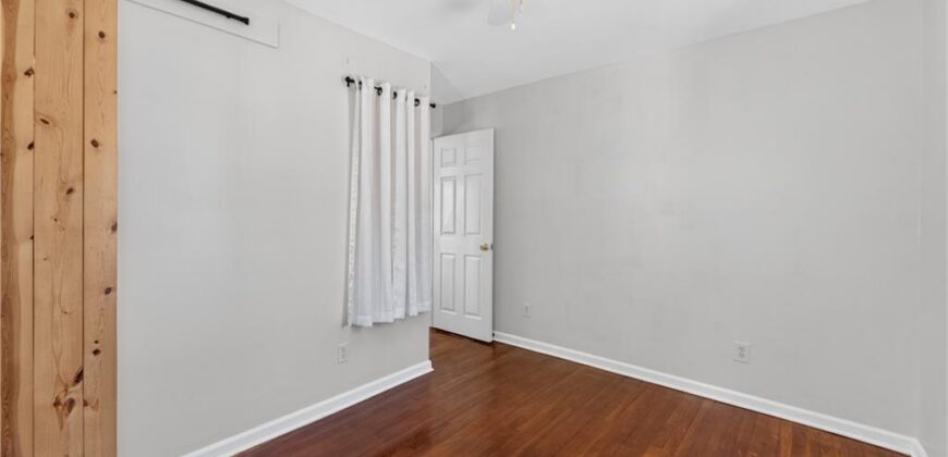 2800 Russell Road, Kansas City, MO 64117