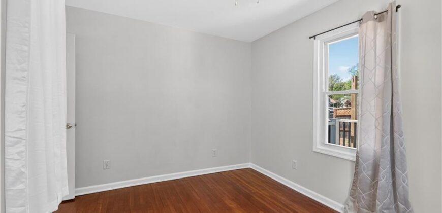 2800 Russell Road, Kansas City, MO 64117