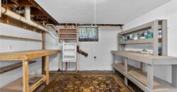 2800 Russell Road, Kansas City, MO 64117