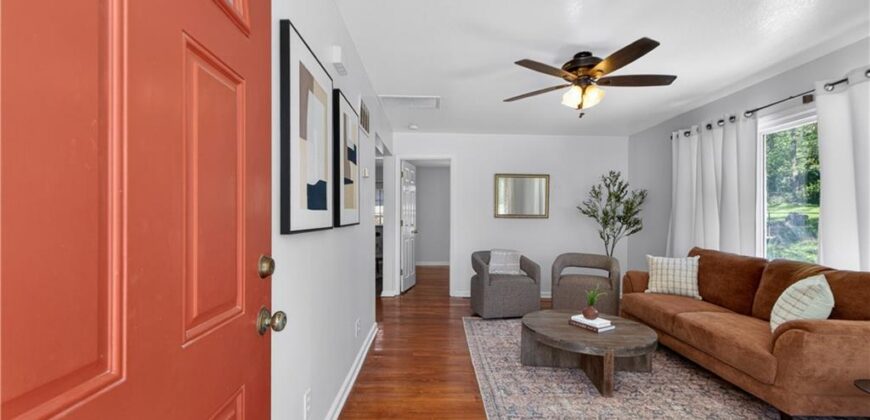 2800 Russell Road, Kansas City, MO 64117