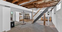 2800 Russell Road, Kansas City, MO 64117