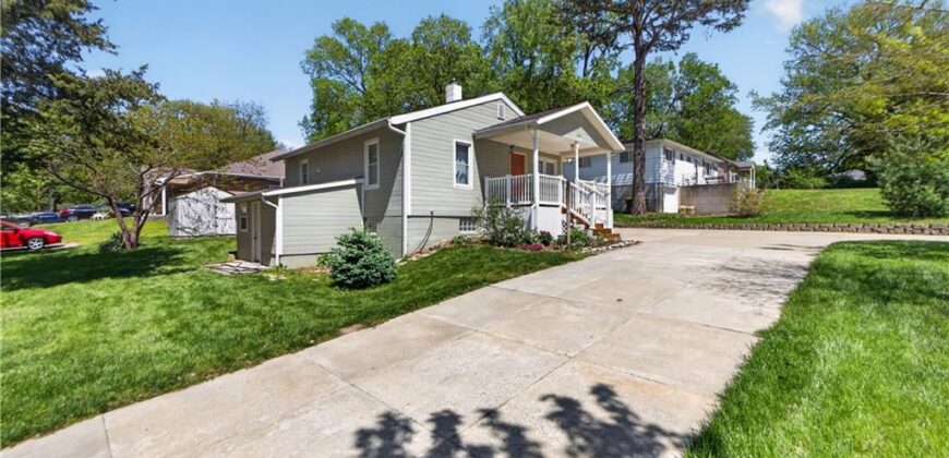 2800 Russell Road, Kansas City, MO 64117