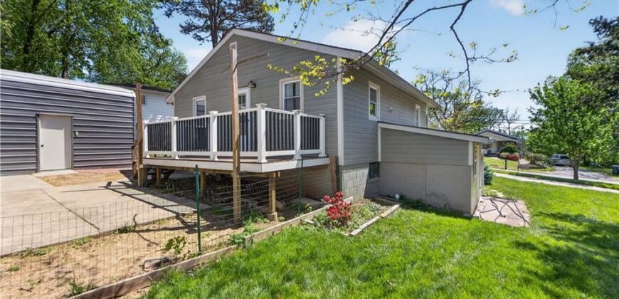 2800 Russell Road, Kansas City, MO 64117