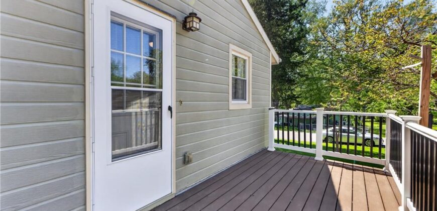 2800 Russell Road, Kansas City, MO 64117