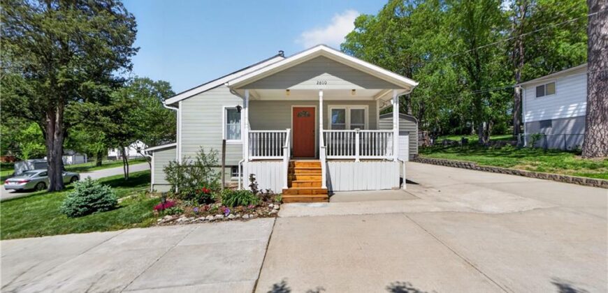 2800 Russell Road, Kansas City, MO 64117