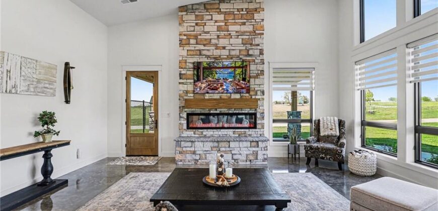 14650 Mount Olivet Road, Smithville, MO 64089